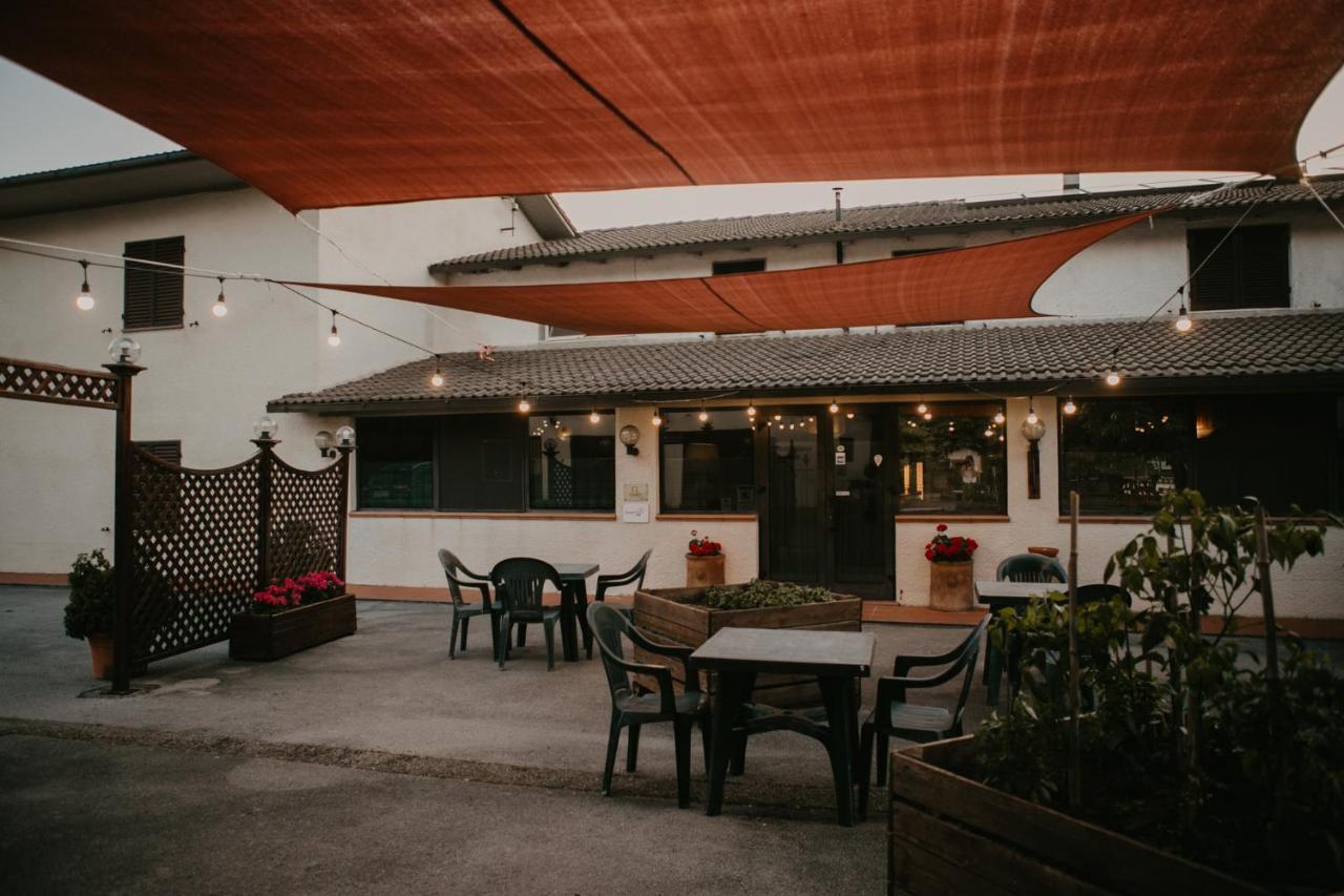 Hotel La Scottiglia E Ristorante Seggiano Luaran gambar